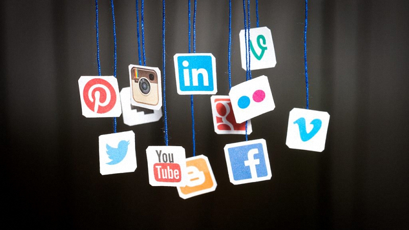 وکیل فرهنگ و رسانه